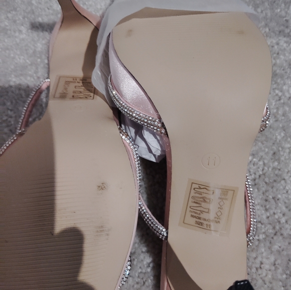 NEW AZALEA WANG EVIE PINK STILETTO HEELS - Picture 2 of 3